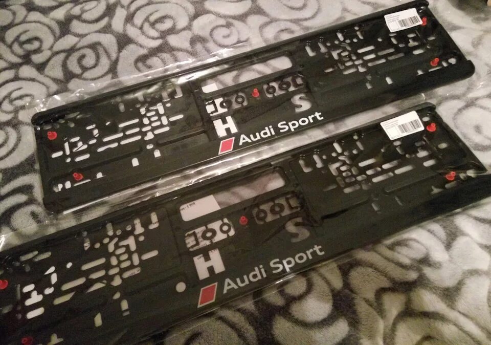Номерные рамки audi sport. Подномерная рамка audi. Рамка для номера шкода. Номерные рамки ауди. Номерные рамки ауди.