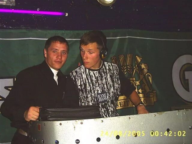 Дискотека 2005. Гоп дискотека. гоп дискач. хотьково гоп дискотека. деревенская дискотека 90-х это надо видеть.