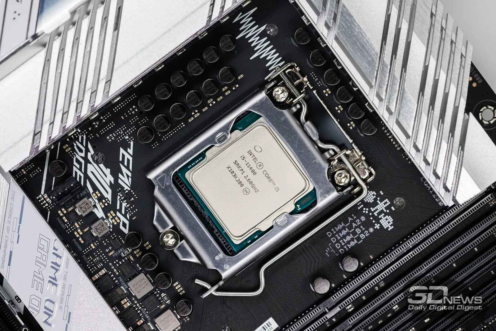Intel core i5 11400h vs. Intel i5 11400. intel core i5-11400f. intel core 2300. i5 10400.