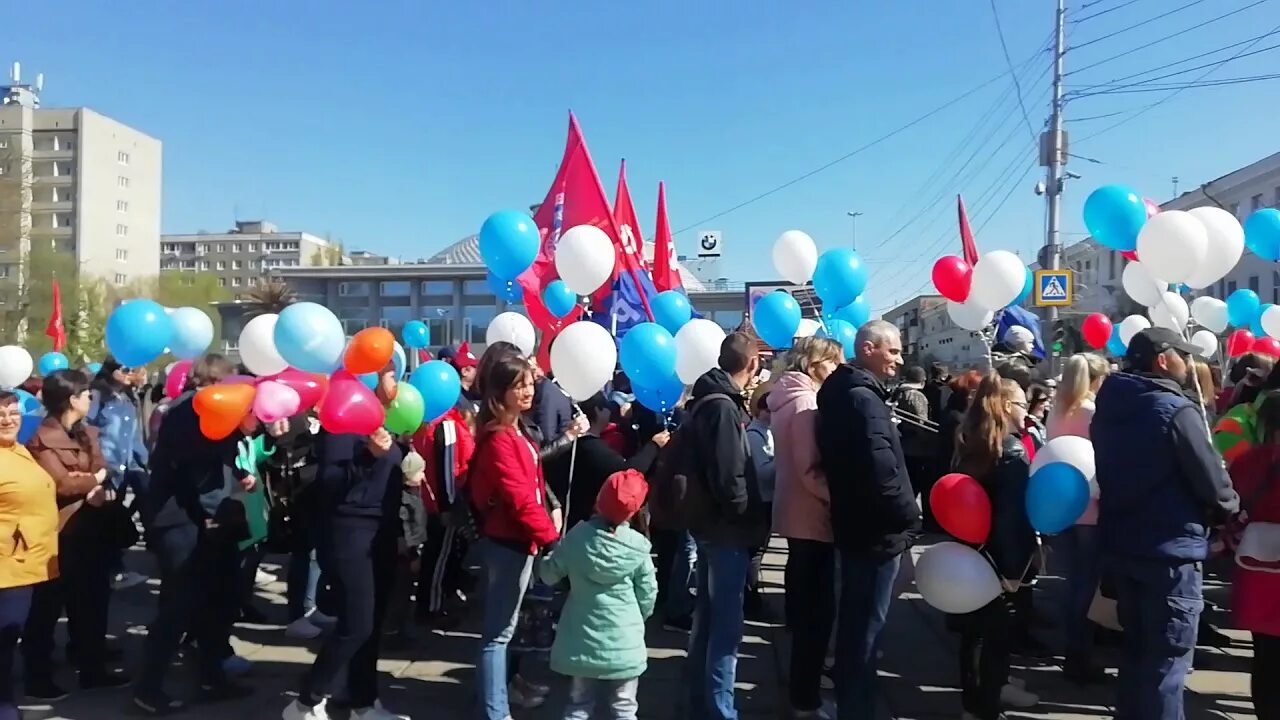 1 мая саратов. Демонстрация 1 мая. Демонстрация на 1 мая Саратов. Демонстрации в России в Саратове. Праздник весны в Саратове.