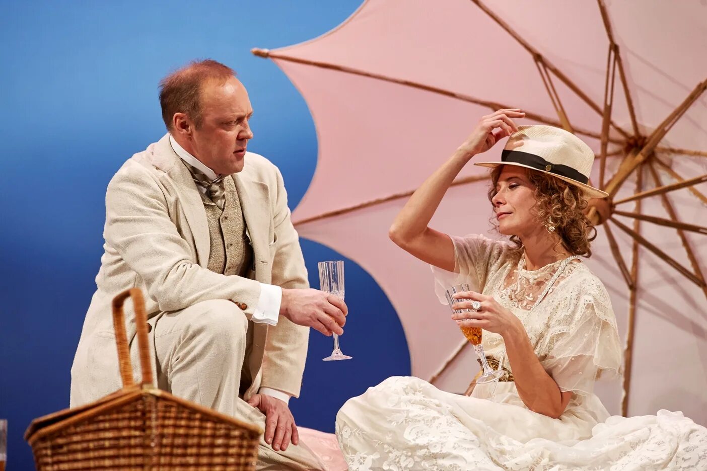 Вишневый сад театр моссовета. Вишневый сад театр моссовета. Вишневый сад театр моссовета. Вишневый сад театр моссовета. Вишневый сад спектакль моссовета.