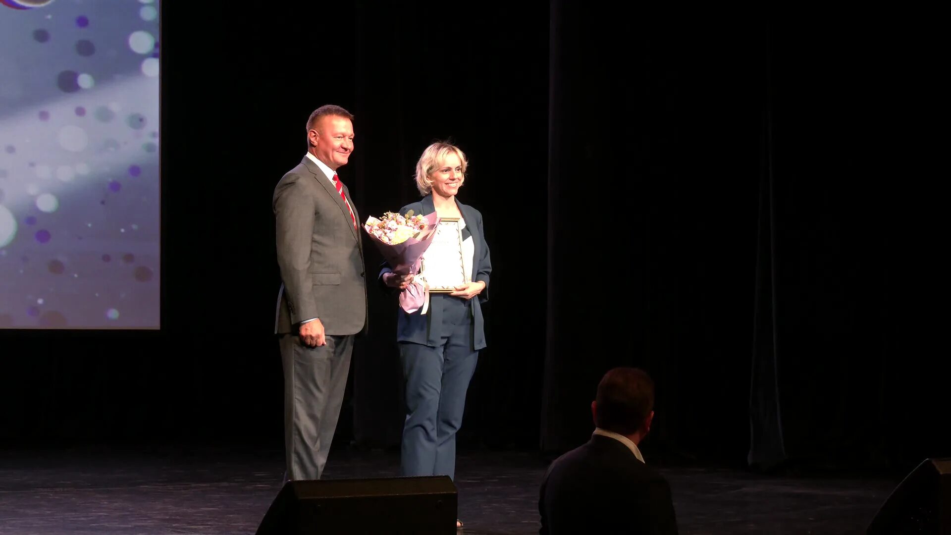 Соцработники курск. Украшение на день социального работника. День социального работника концерт. Неезжалая вера павловна. Соцработники курск.