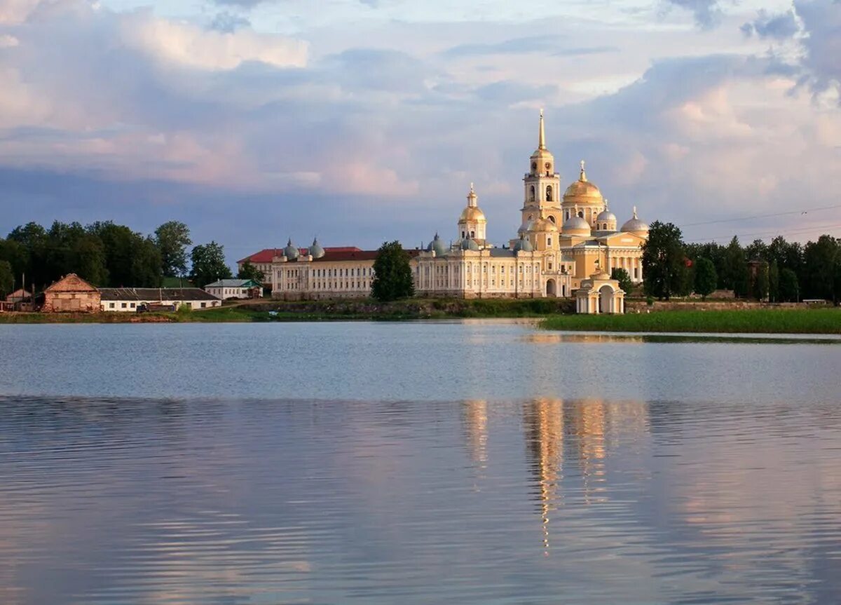 монастырь нилова пустынь тверская область. остров висовац, хорватия. свято-введенская островная пустынь владимирская область. озеро валдай сельвицкий остров. валдай оз селигер.