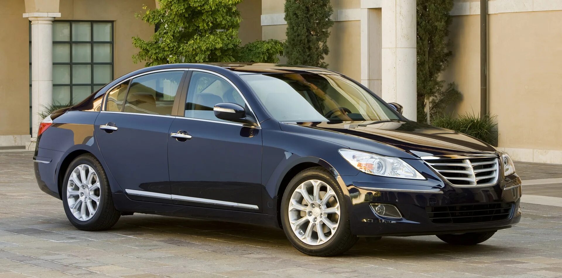Hyundai Genesis 2009. Hyundai Genesis 2008. Хендай Дженезис 2009 года. Машина Хендай Дженезис 2008