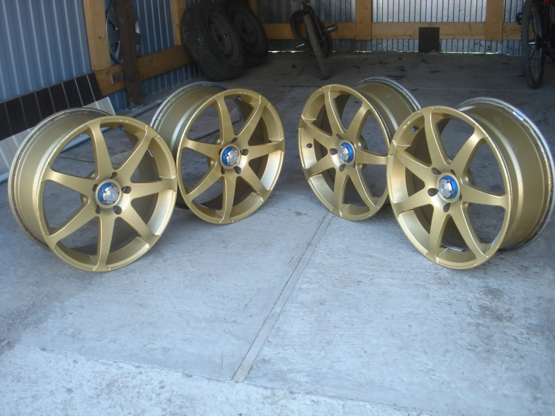 Volk racing ce28 r17 9j. Volk racing ce28 реплика. Диски rays r17. Диски rays r17. Rays versus campionato ss7 gold r18.