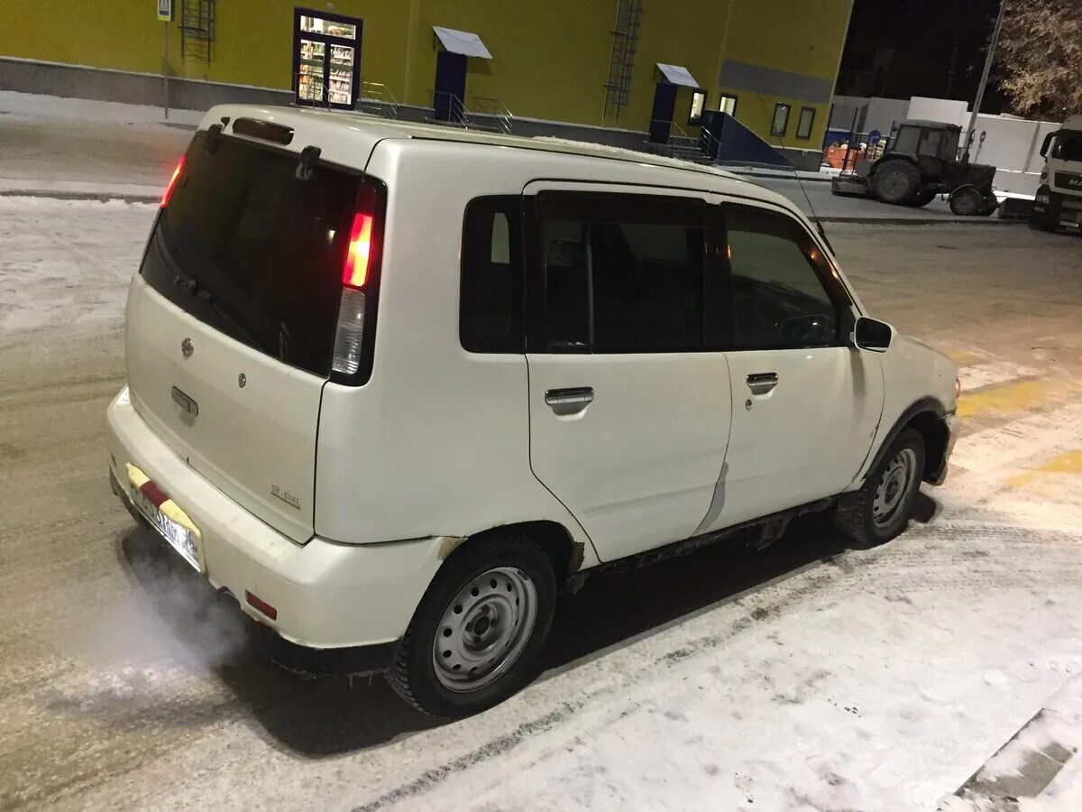 Хонда 2000 кубов. Nissan cube 2002. Нахождение объема фигур. Куб м. Стереометрия, задачи на объемы.