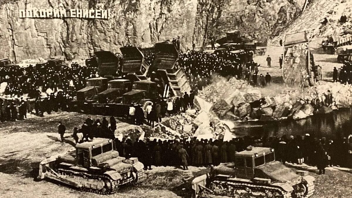 Поворот рек в среднюю азию. Переброска сибирских рек. красноярская гэс при стройке штурм енисея. поворот сибирских рек. поворот сибирских рек в среднюю азию проект.