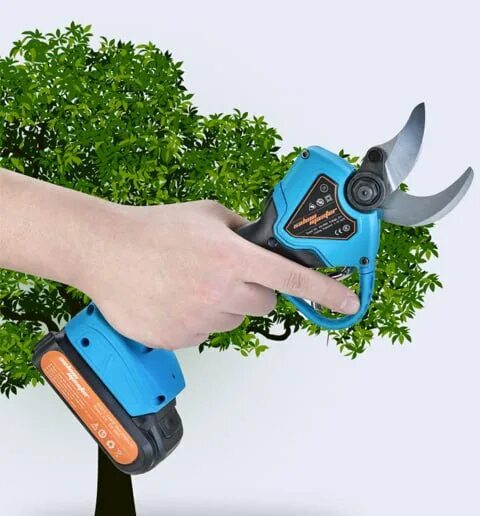 Master gardener 2022. Garden master аккумуляторный элeктросeкaтор. Электросекаторы. Электросекатор гарден мастер. Мастер гарден.