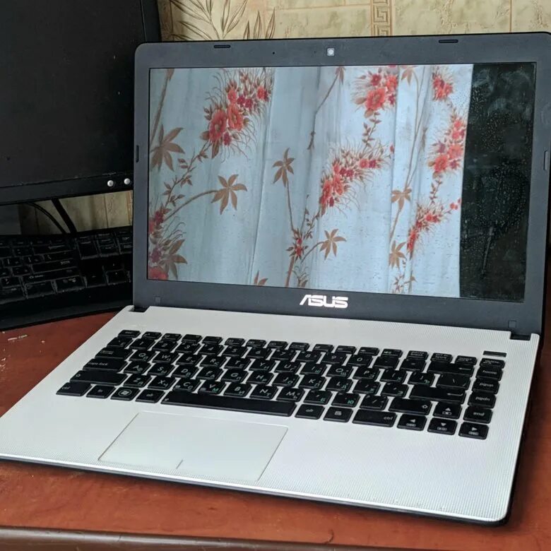 Ноутбук леново целерор 1005м. Ноутбук асер предатор хелиос 700. Asus predator. Ноутбуки от 10000 рублей. Ноутбук за 15000.