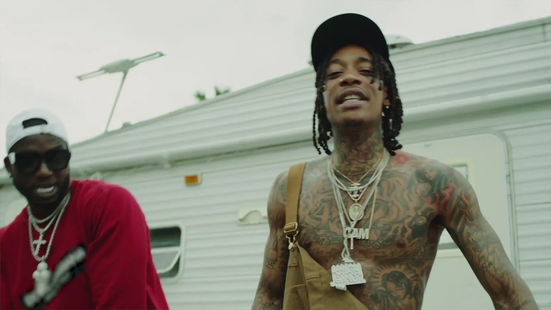 Khalifa форсаж. Wiz khalifa рост вес. калифа конде актер. wiz khalifa до и после.