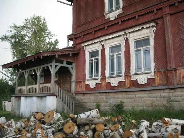 Красный уралец курганская область. Дом шмурло красный уралец. Красный уралец село. Красный уралец село. Дом шмурло красный уралец.