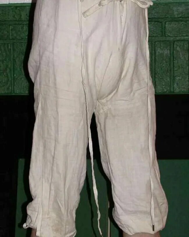 Женские панталоны 19 века. Панталоны мужские век. Мужские панталоны мужские 19 века. Панталоны мужские. Панталоны женские 19 век 19 века.