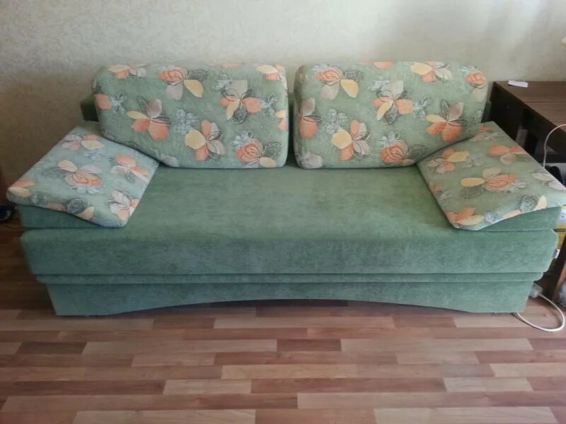 мягкая мебель даром. отдам даром диваны. отдать мягкую мебель. угловые диванов в мебель даром. бэушную мебель.