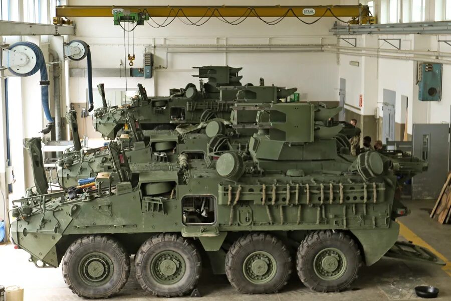 Новый страйкер. БТР Stryker SHORAD. Комплексы m-SHORAD. ЗРПК M-SHORAD. Stryker ЗРК.