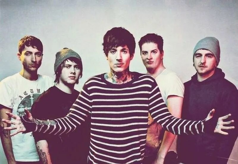 One the go. Бринги группа. bmth 2009. bring me the horizon 2010. bring me the horizon участники группы.