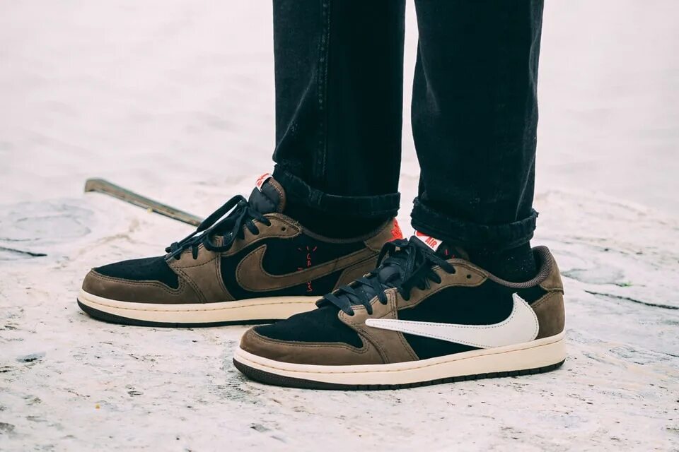 Nike Air Jordan 1 Low Travis Scott. Nike Jordan 1 Low Travis Scott. Air Jordan 1 Low Travis Scott. Nike Jordan 1 Low Travis. Кроссовки air jordan 1 low travis scott