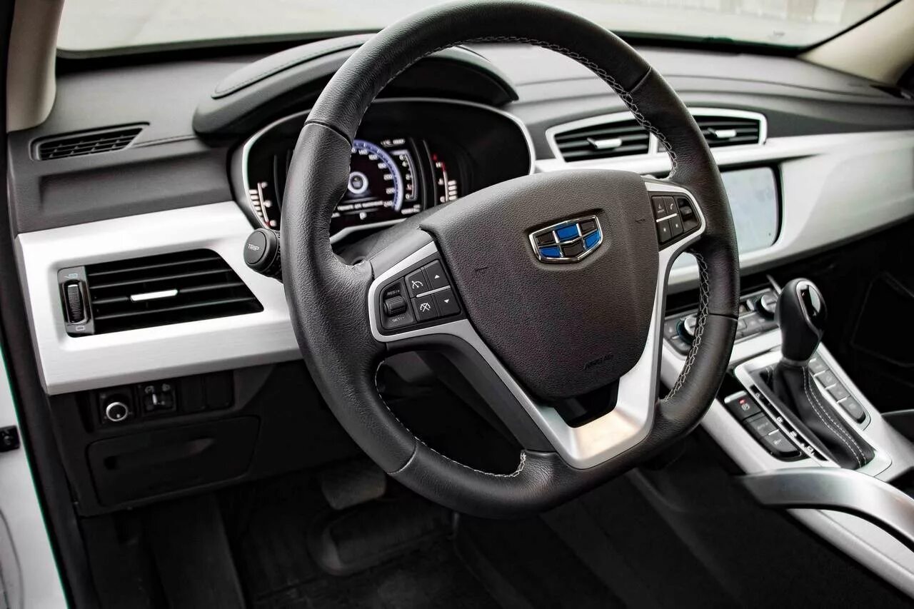 Geely atlas или chery tiggo 7 pro. Черри атлас 2025. chery atlas pro 2025. geely atlas 2025 салон. чери атлас 2025.