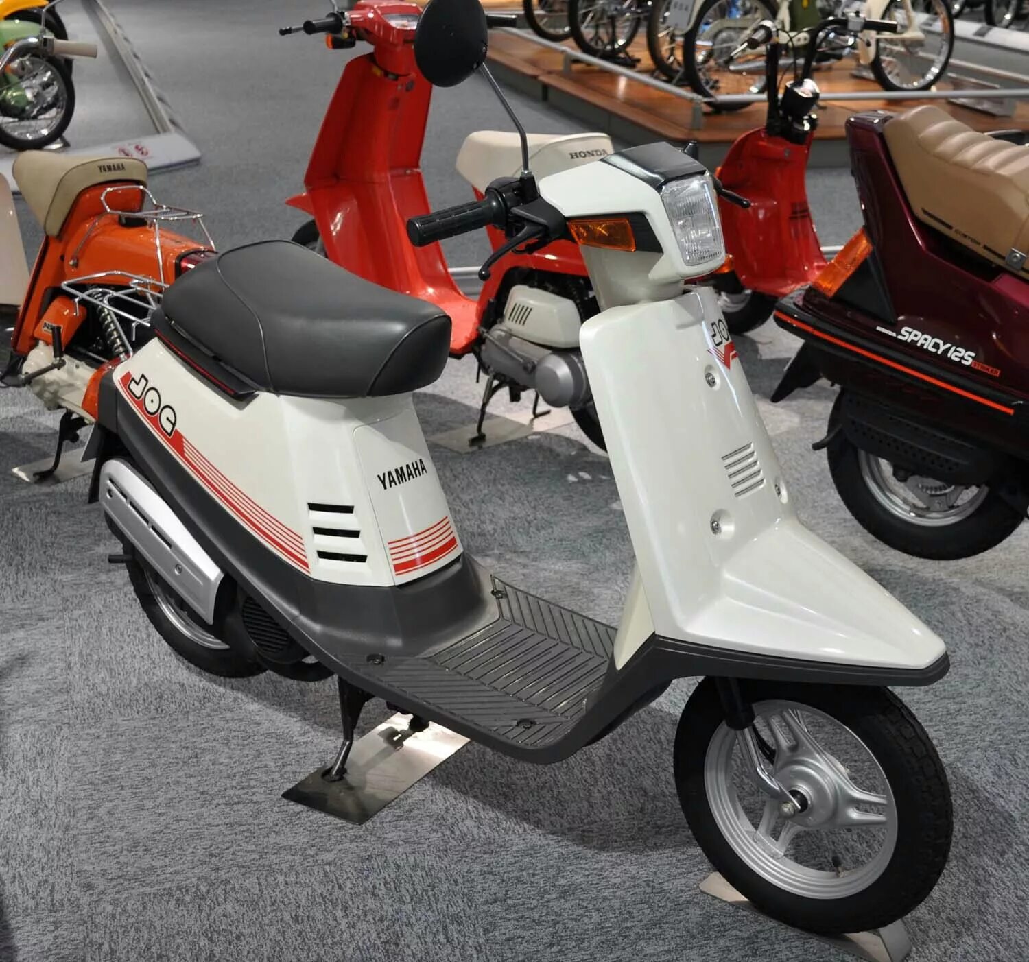 Yamaha jog 50. Скутер Ямаха jog 50. Yamaha jog Scooter. Скутер Yamaha jog 50cc. Скутеры модельный ряд