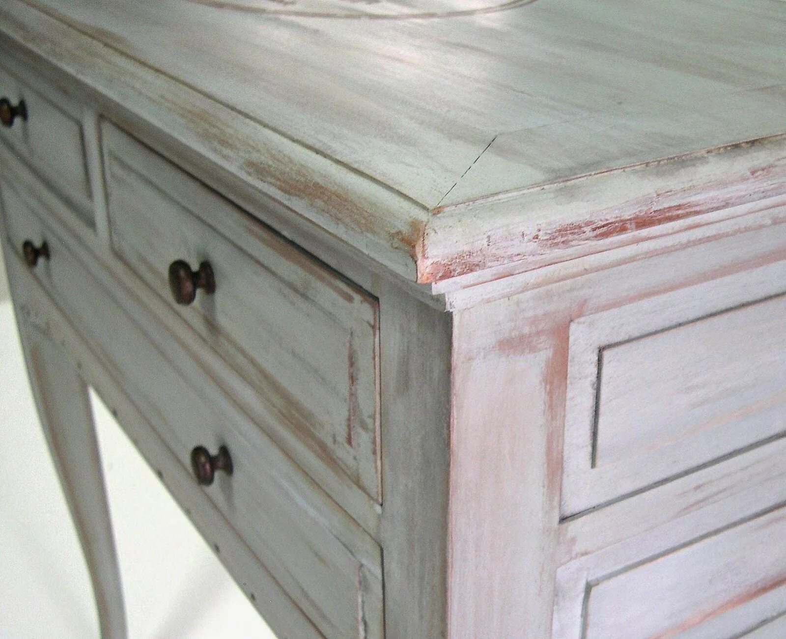 Pin on Ideias para trabalhos manuais Furniture makeover, Furniture makeover diy,
