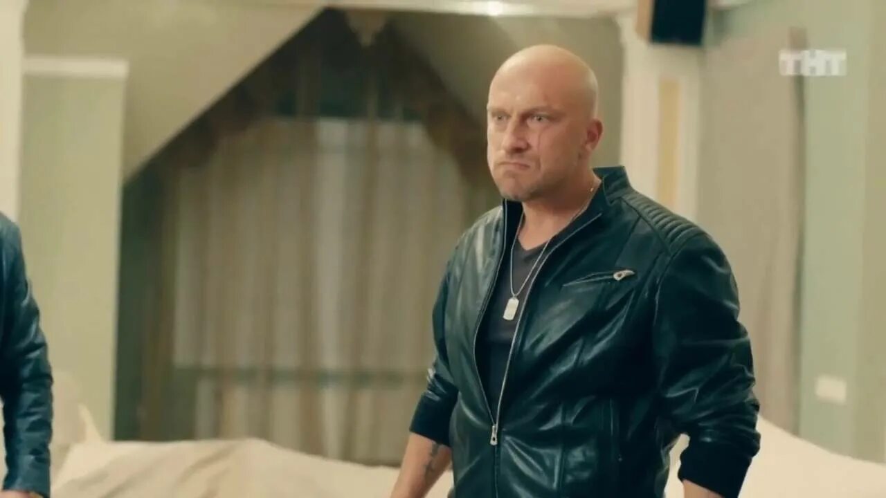 Физрук 3 читать дамиров. Нагиев физрук. фома нагиев. олег евгеньевич физрук. олег фома физрук.
