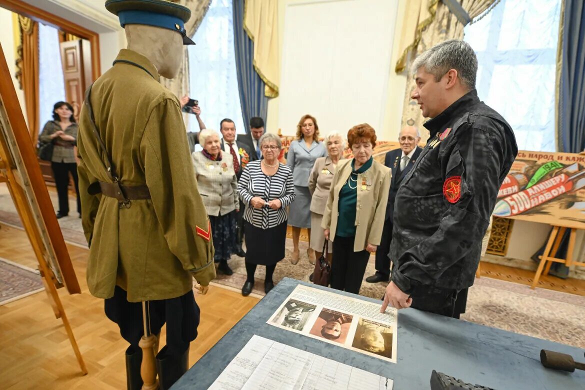 Концерт к 80 летию прорыва блокады ленинграда. Концерт посвященный блокаде ленинграда. 80-й годовщине прорыва блокады ленинграда. Концерт к 80 летию прорыва блокады ленинграда. Памятник блокадникам ленинграда.
