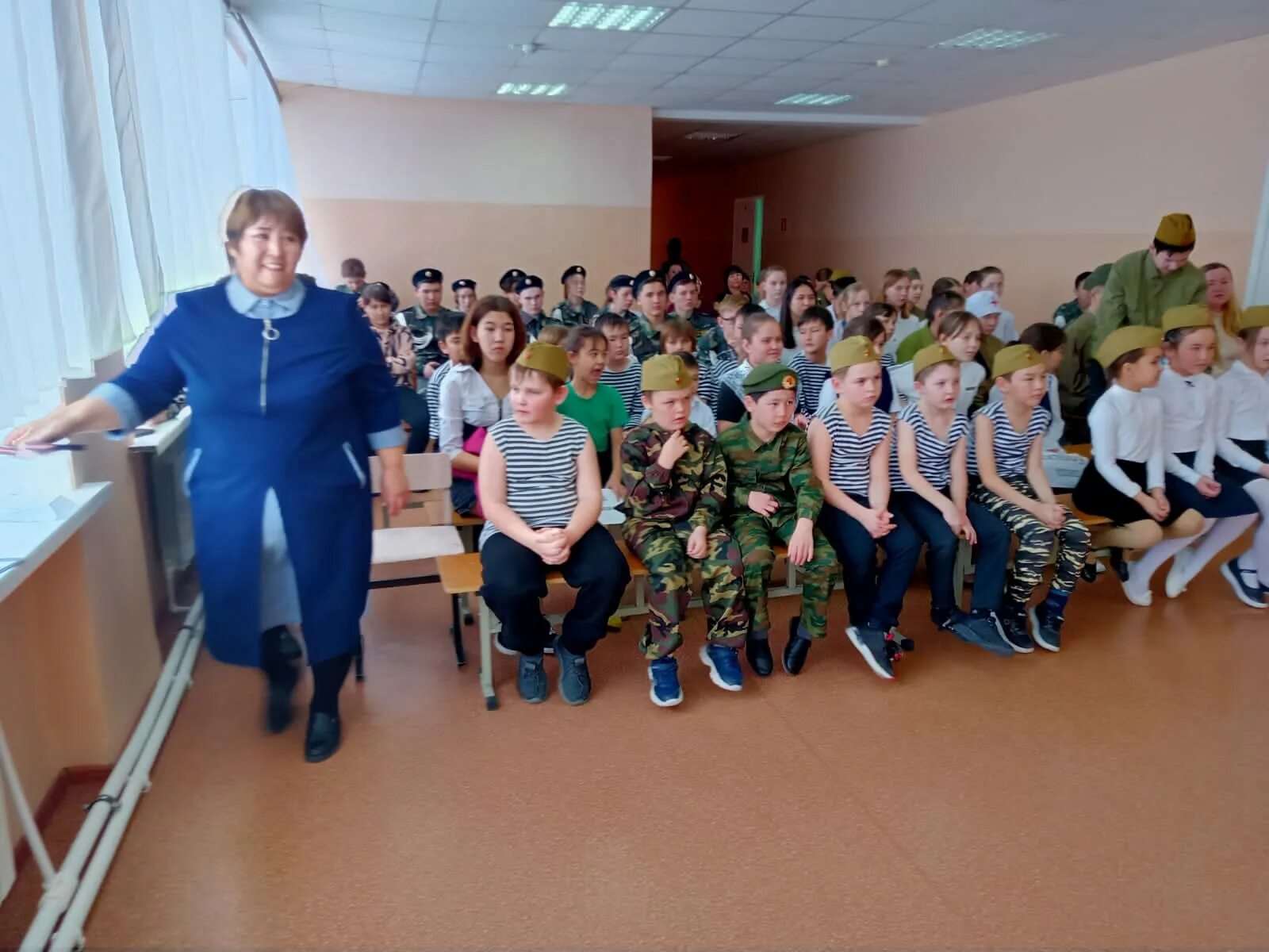 Военно патриотический конкурс название. Военно патриотический конкурс. Конкурс инсценированной военной песни. Название патриотического конкурса. Патриотический конкурс.