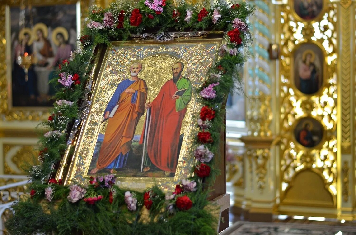 Апостольский Петровский пост. День всех святых у православных в 2024