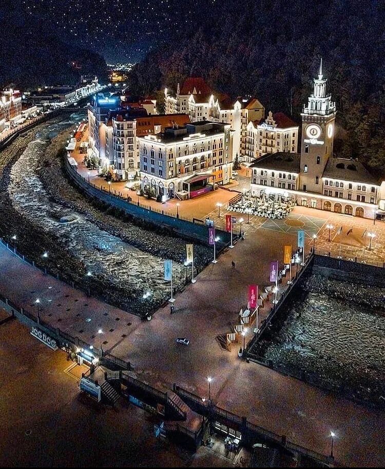 Где переночевать в сочи. Красная Поляна роща Хутор.