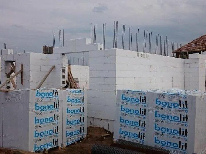 Газобетонные блоки Bonolit. Газобетон блок Бонолит. Бонолит Калуга. Газобетонные блоки 380.