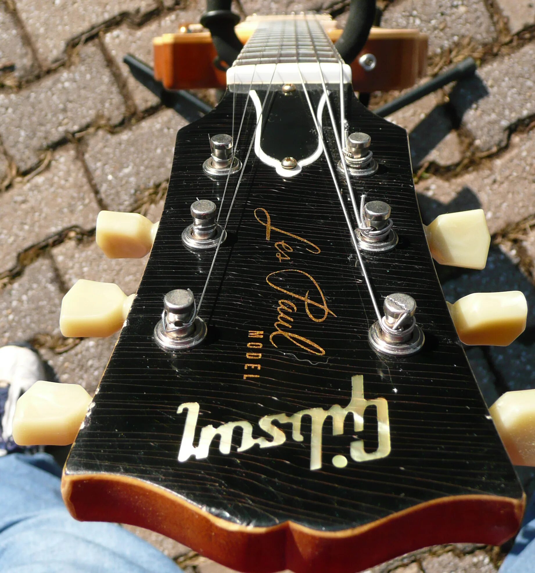 Les paul custom shop. Gibson les paul custom shop. gibson les paul 57 custom. gibson les paul custom 1957. gibson les paul custom shop 1957 gold top.