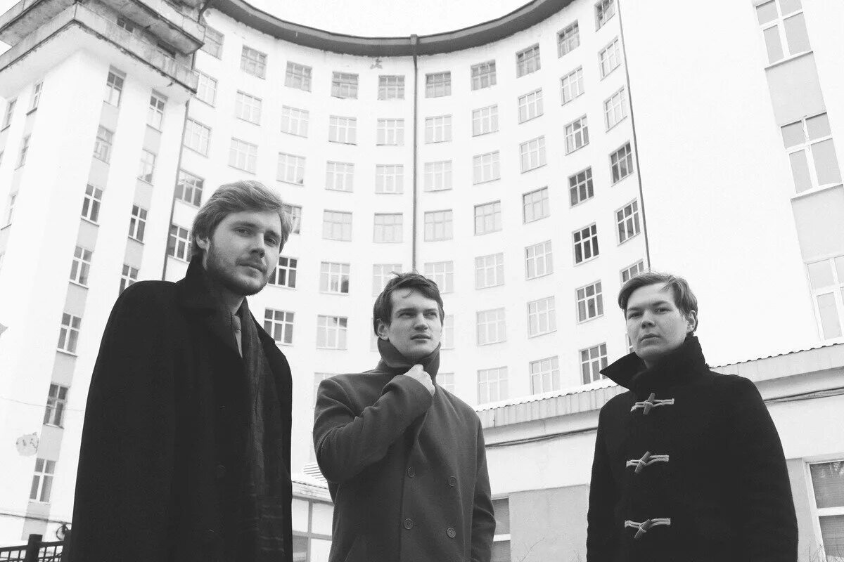 Как тебя покорить перемотка peremotka. Солист группы перемотка. группа перемотка екатеринбург. олег лопаев перемотка. постпанк перемотка.