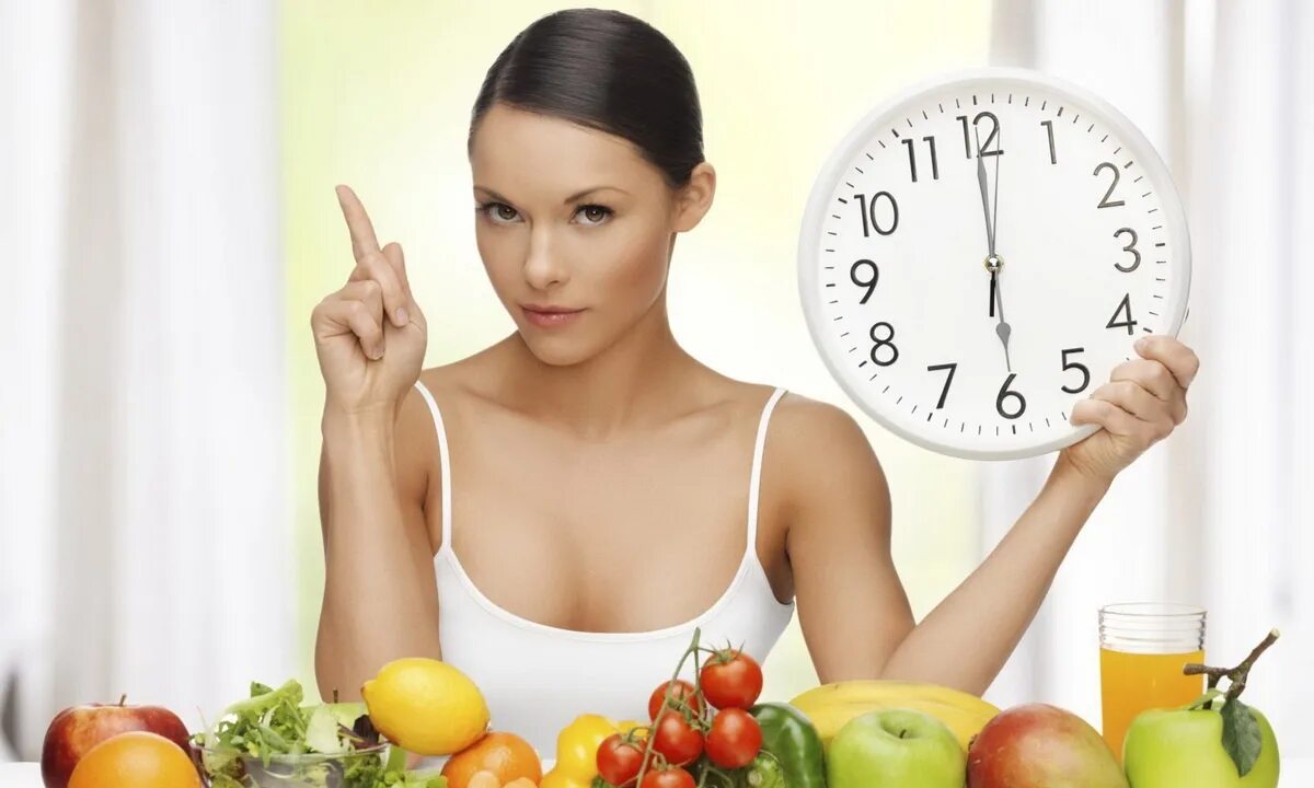 Включи после 18. Включи после 18. Включи после 18. Прикольные наклейки на холодильник. Какая еда портит фигуру.