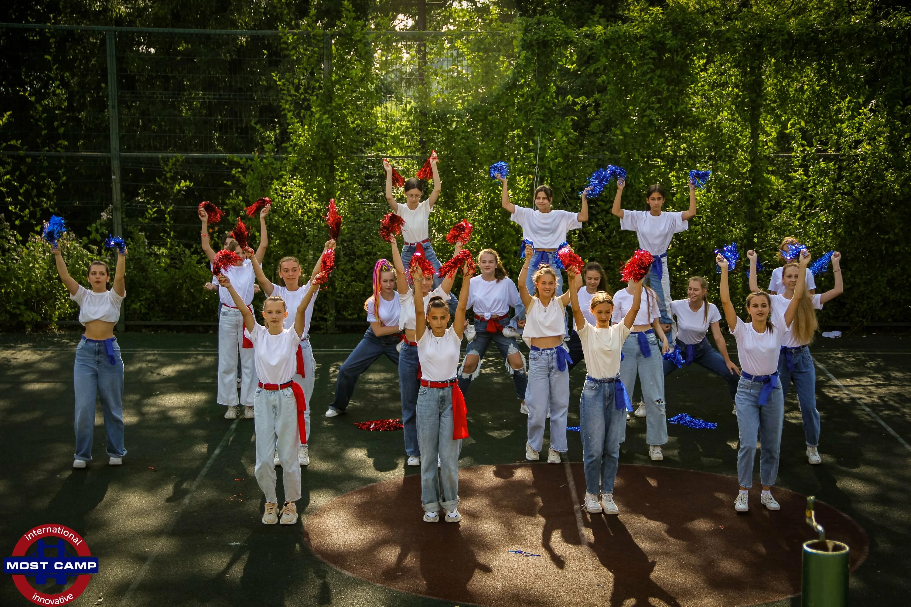 Дубрава молодежный лагерь краснодар 2022 года 6 смена. Camp краснодар. Международный детский лагерь краснодар. Camp краснодар. Лагерь мост кэмп краснодар.