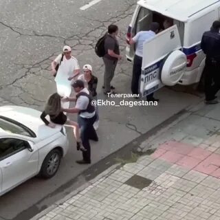 В дагестане избили девушку