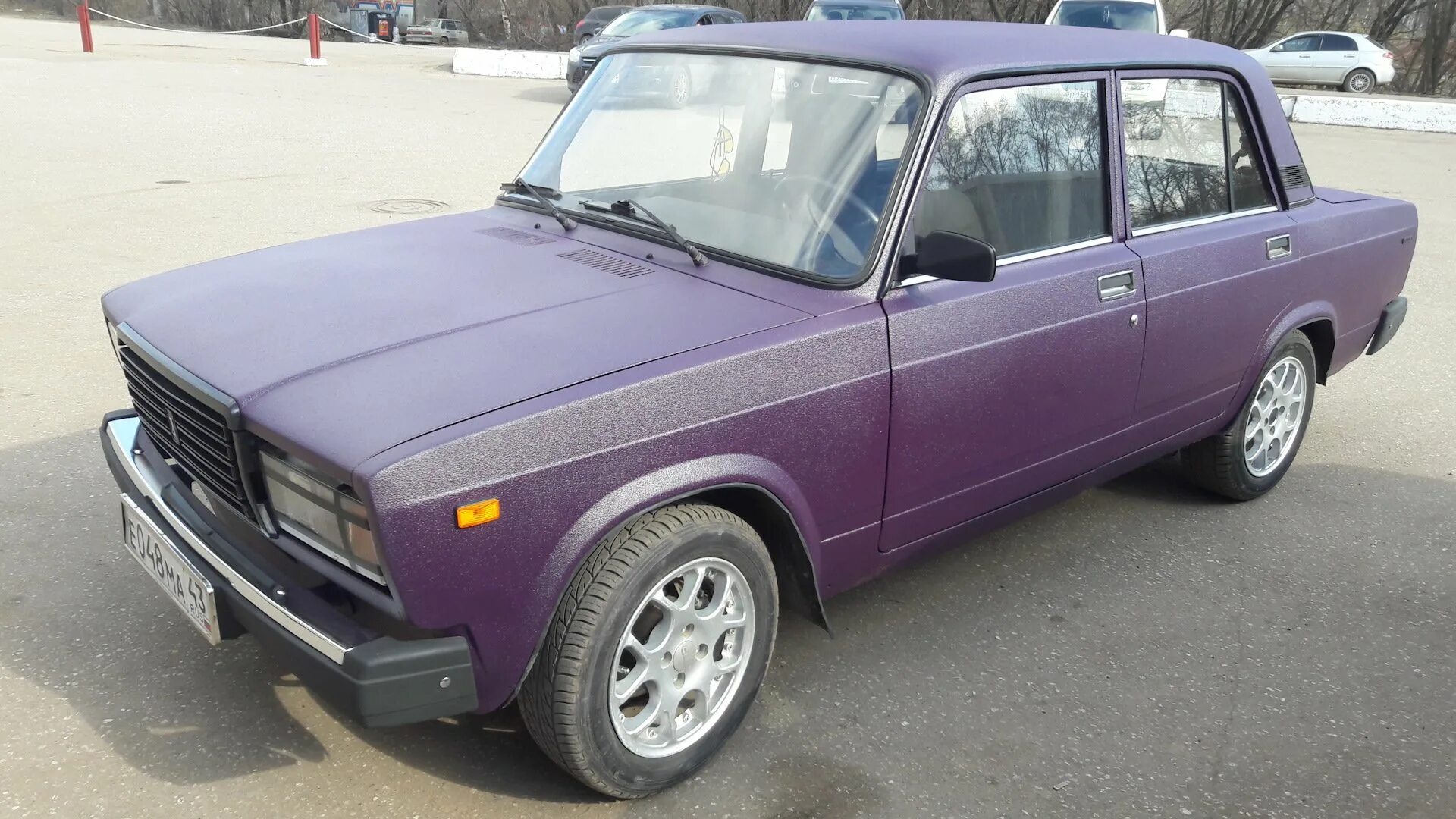 Фиолетовые жигули. Ваз 2107. Ваз 2107 аметист. Ваз 2105 сиреневый. Голубая ваз 2106 корч.