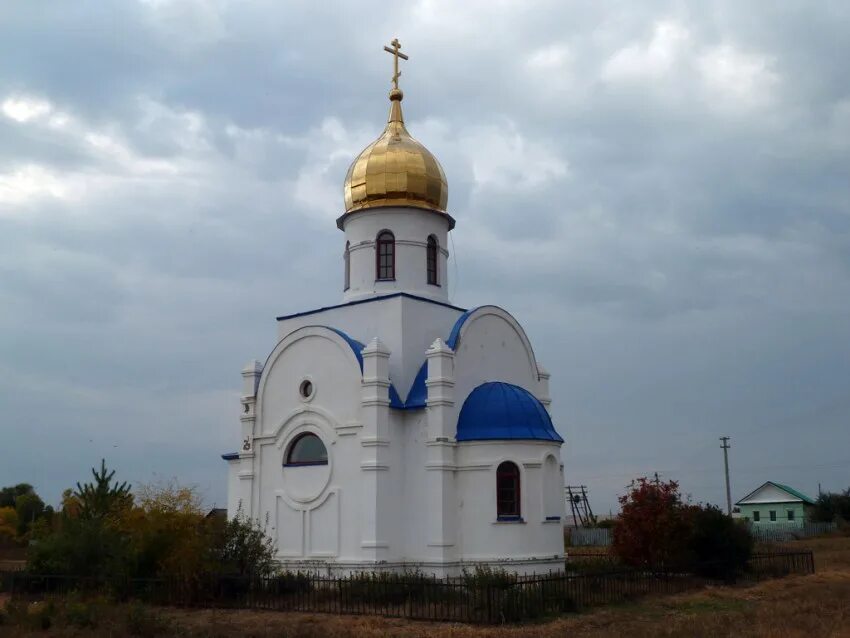 П Глушицкий Большечерниговского района Самарской области. Пос Аверьяновский Большечерниговский район Самарская область. Горшеченский районный с. ключ Церковь Казанской иконы Божьей. Храм Казанской иконы Божией матери Чапаевск. Погода петровский большечерниговский район