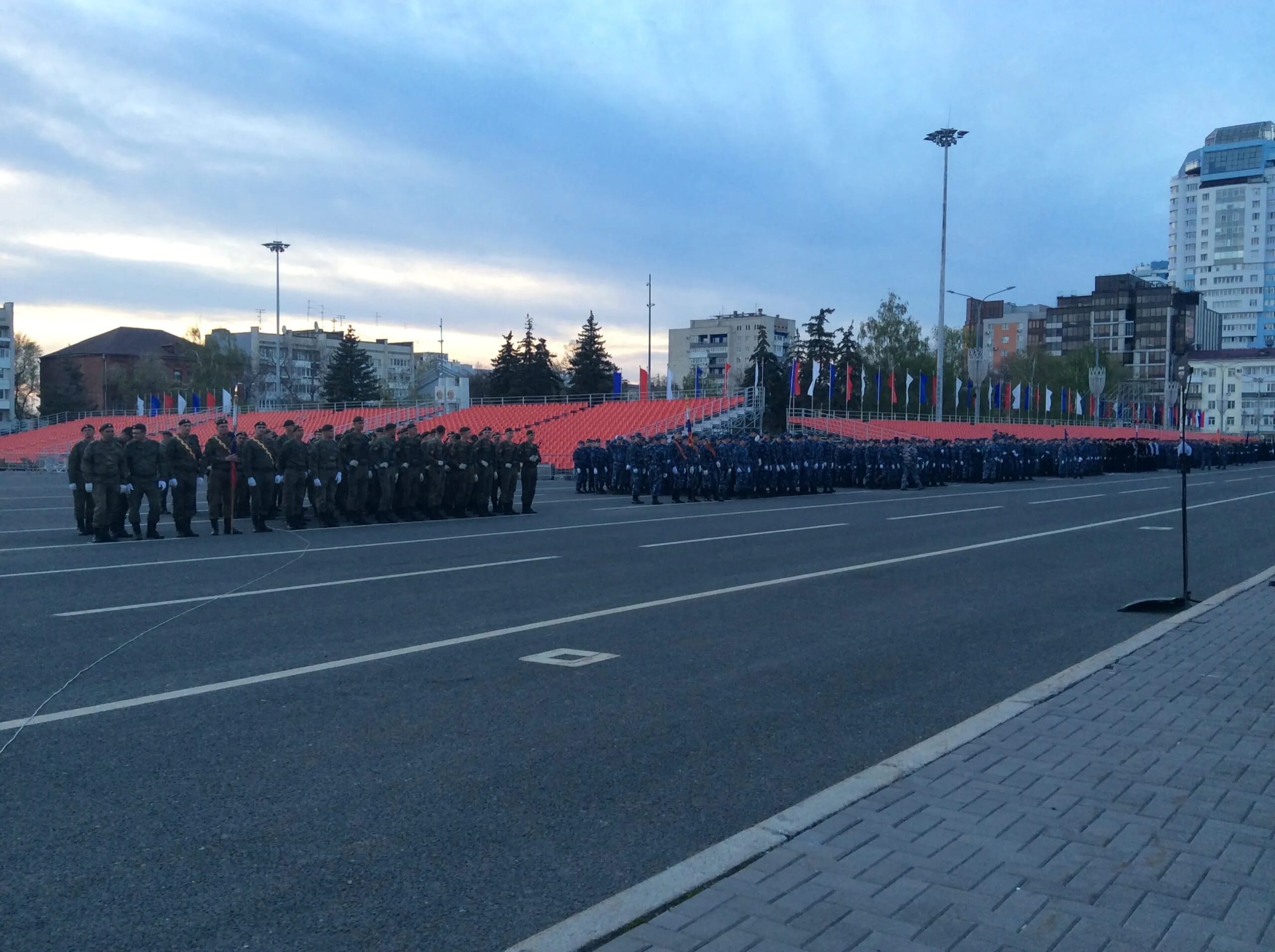 Парад памяти самара. Парад в куйбышеве 2024. Парад в куйбышеве 2024. Парад патриотов. Парад победы в куйбышеве 1941.