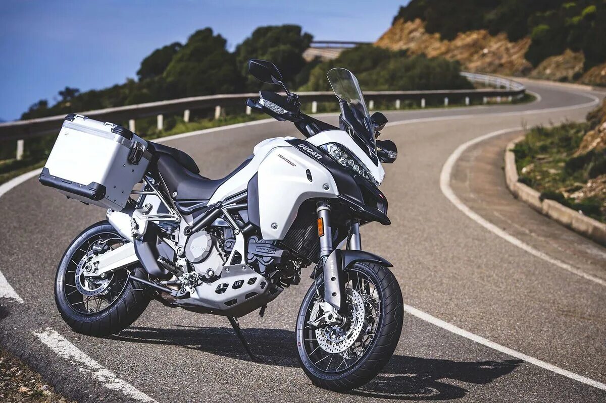 Ducati multistrada 1200 enduro. Ducati multistrada 1200. Дукати мультистрада 1260 эндуро. Ducati multistrada 1200s. Ducati multistrada 1260.