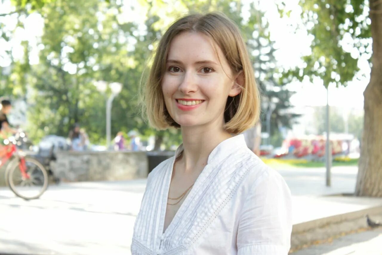 Репетитор онлайн. Репетитор итальянского екатеринбург. Богданова анастасия александровна. Репетитор по английскому симферополь. Репетитор по английскому симферополь.