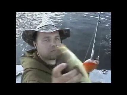 Мы удили на озере окуней