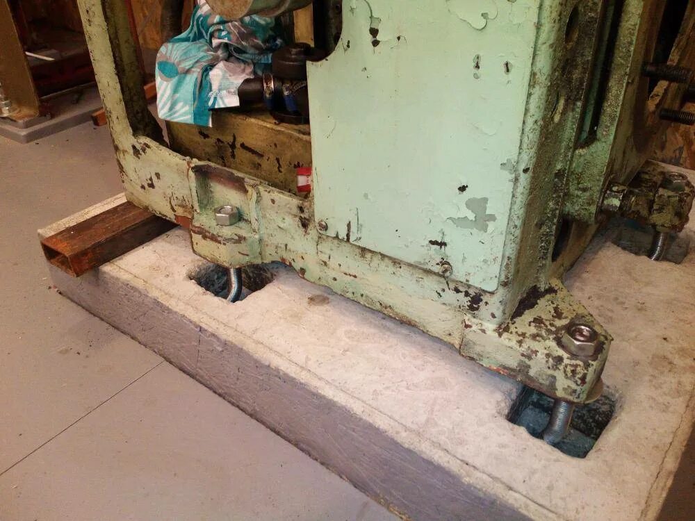 Mini injection molding machine. Заливочная машинка ппу итальянская. Станок залит. Станок залит. Система смазки токарного станка 1к62.