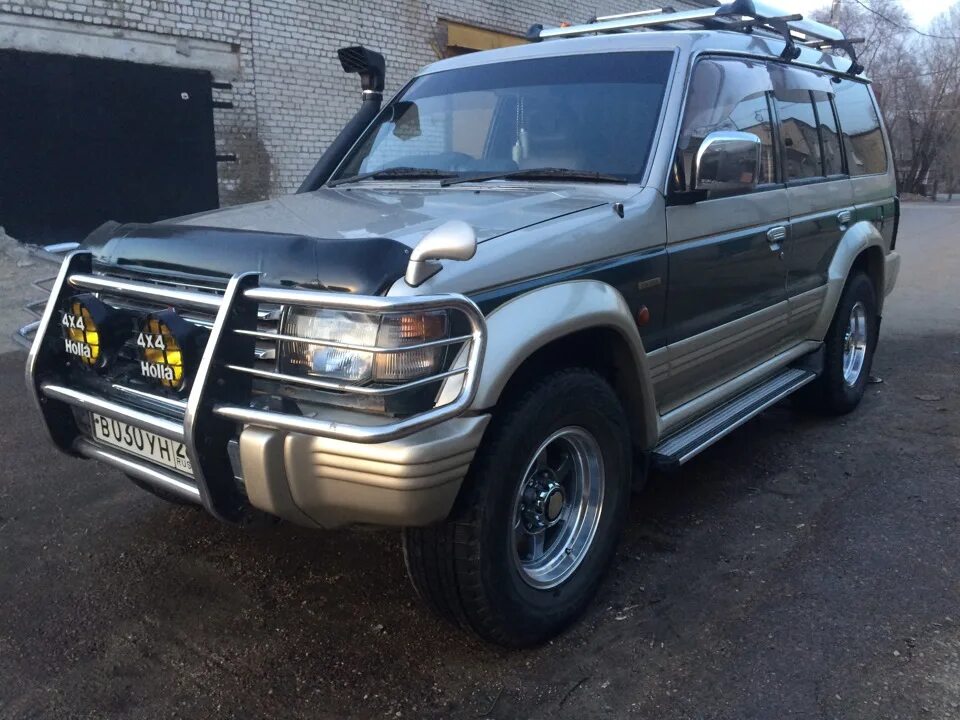 Митсубиси Паджеро 2 1993г k94w. Лифт Паджеро 2. Паджеро 2 1993. Mitsubishi Pajero 2 1994 серебристый.