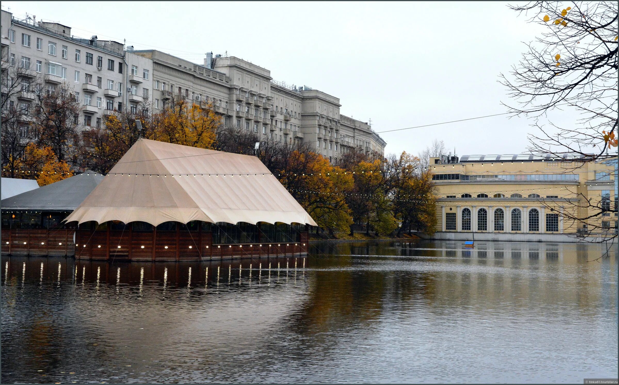 чистые пруды москва достопримечательности. мир на чистых прудах. чистые пруды парк. мир на чистых прудах. сквер чистопрудного бульвара.