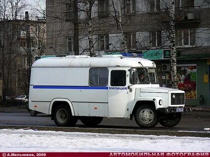 Автобус в воронке