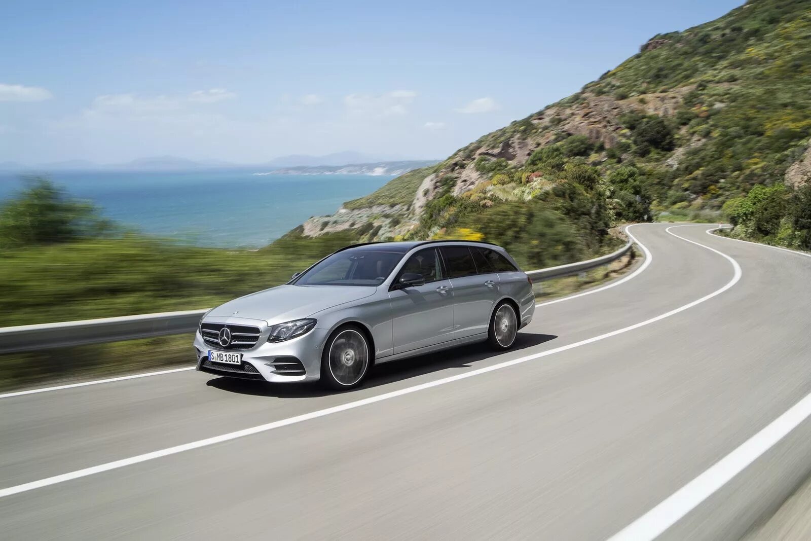 Мерседес е 213 универсал. Мерседес е класс 2023 универсал. Mercedes e class s213. Mercedes-Benz e-class универсал (2016 - н.в.).