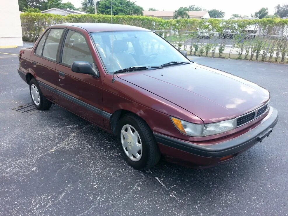 Mitsubishi 1992. Mitsubishi Mirage 1992. Митсубиси Мираж 1992 года. Мицубиси Галант 1992. Митсубиси Мираж седан 1990.