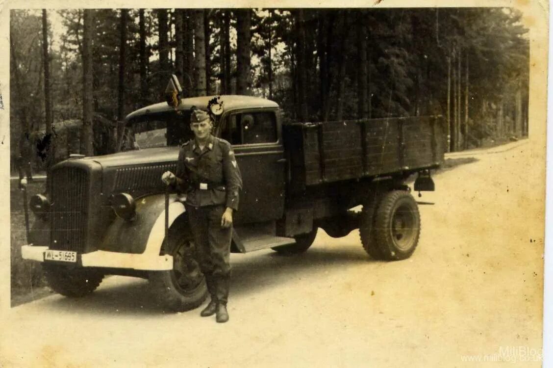 Грузовик второй мировой. Опель-блиц грузовик вермахта. Opel Blitz Вермахт. Opel Blitz автомобили второй мировой войны. Opel Blitz трофейный.