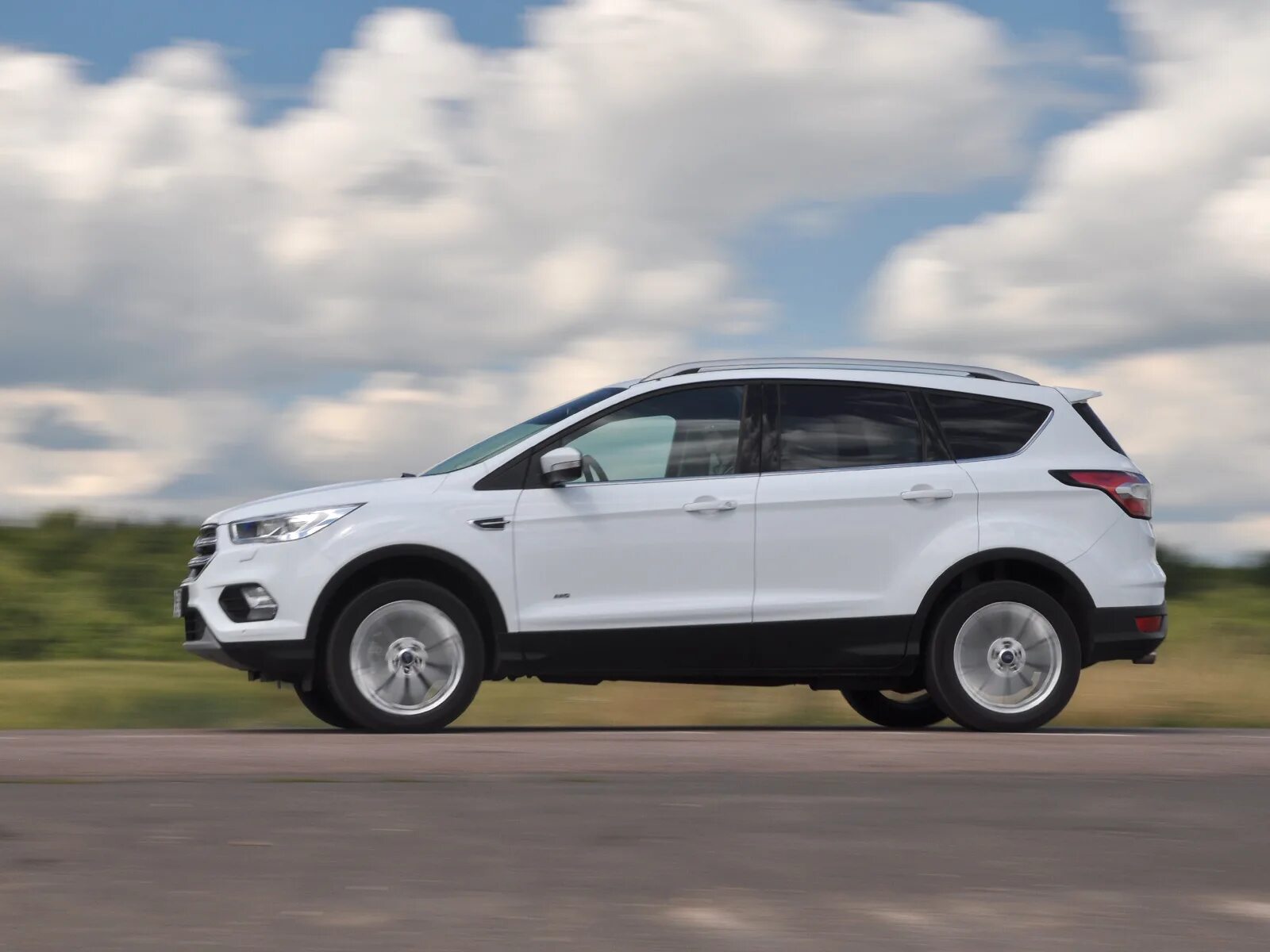 Ford Kuga 2017. Форд Куга 2. Форд Куга 2017 белый. Ford Kuga 2 2017.