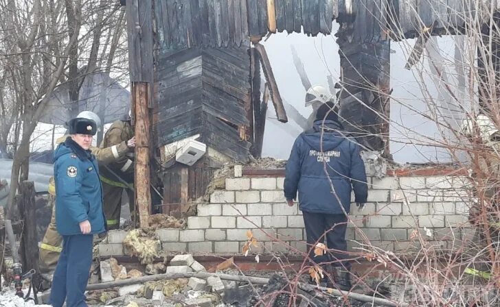 Большие бутырки мантуровский. Пожары в Курской области Мантуровском районе. МЧС России 14 ПСЧ Мантурово Курской области. Авария в Мантуровском районе Курской области. Пожар Курская область Мантуровский район село Стужень.