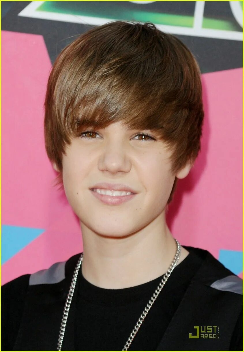 Justin Bieber 2010. Мистер Бибер. Джастин Бибер лох. Смешные лица актеров.